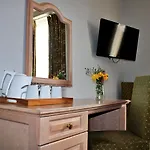 Hotel Victoria Square Clifton Village 3*