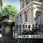 Victoria Square Clifton Village 3*