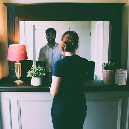 Hotel Victoria Square Clifton Village