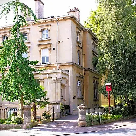 Victoria Square Clifton Village Otel 3*