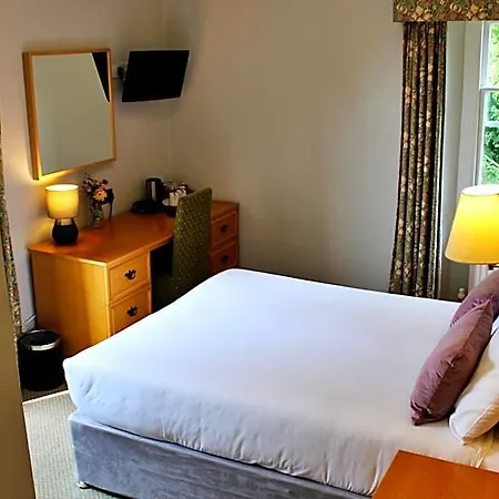Victoria Square Clifton Village Otel