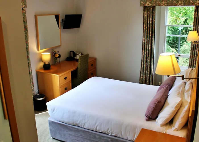 Victoria Square Clifton Village Hotel