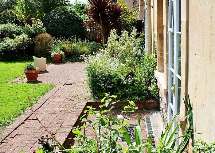 Hotel Victoria Square Clifton Village 3*