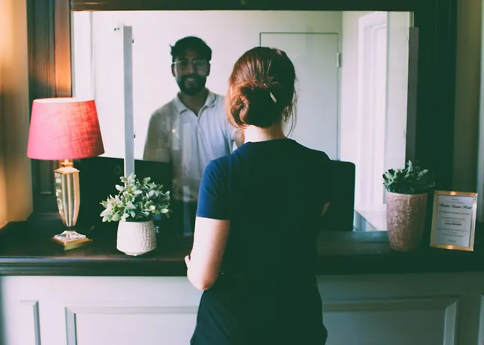 酒店 克利夫顿村维多利亚广场酒店