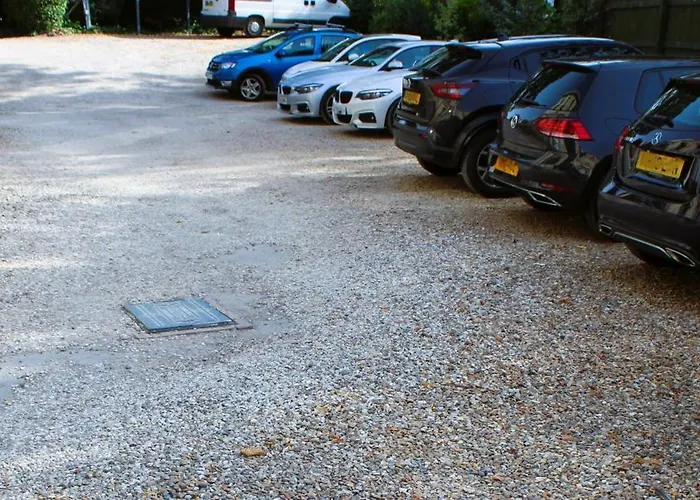 Victoria Square Clifton Village