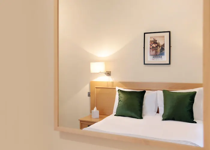 克利夫顿村维多利亚广场酒店 酒店 3*