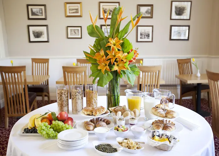 Hotel Victoria Square Clifton Village 3*