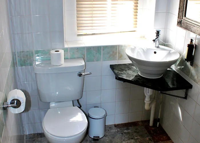 Victoria Square Clifton Village Hotel