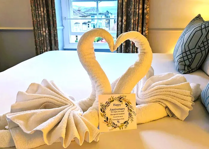 Victoria Square Clifton Village Hotell 3*